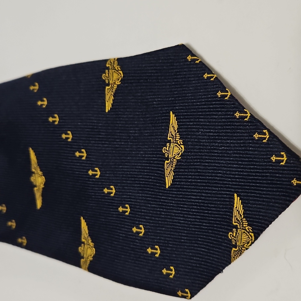Vintage Air Force Historicl Foundation Eisenhower Hall Manhattan Men's Tie #1004